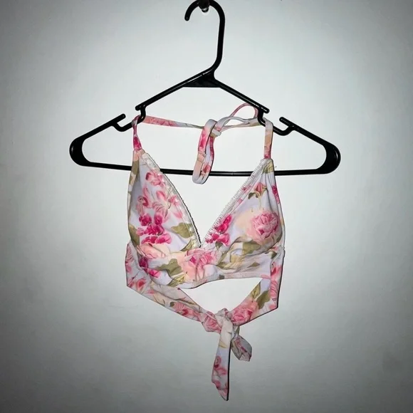FLORAL SWIMSUIT TOP - Picture 1 of 1
